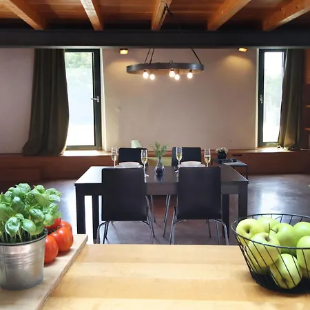 Modernes In Mit Grossem Garten Holiday home *